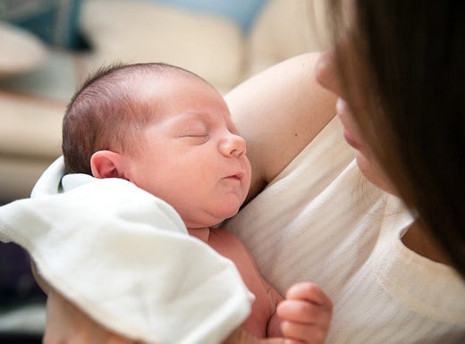 Kan je parfum dragen in de buurt van baby’s?